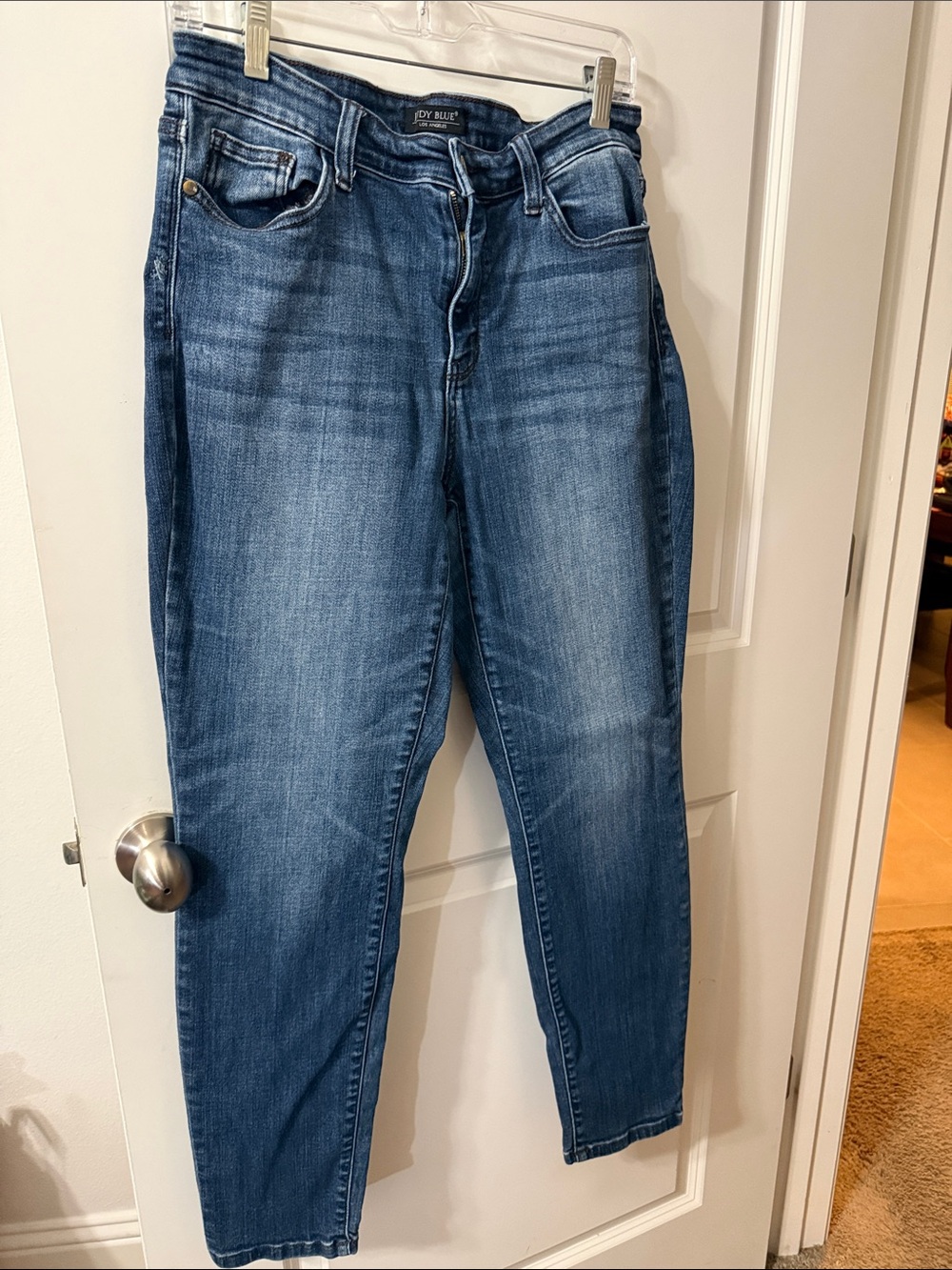 Judy Blue Boot Cut Jeans in Medium Blue Wash